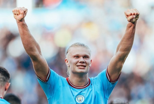 Premier League: Chelsea-M.U chia điểm kịch tính, Man City chiến thắng