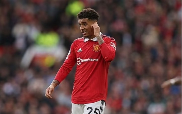 HLV Ten Hag khiến fan MU thôi mơ mộng về Sancho