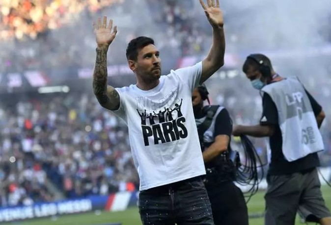 MU hạn chót ký De Jong, PSG vội giữ Messi