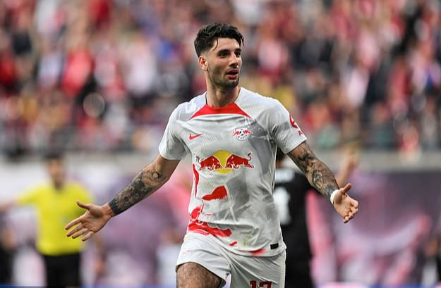 Mạnh tay chi 70 triệu euro, Liverpool chiêu mộ thủ quân tuyển Hungary