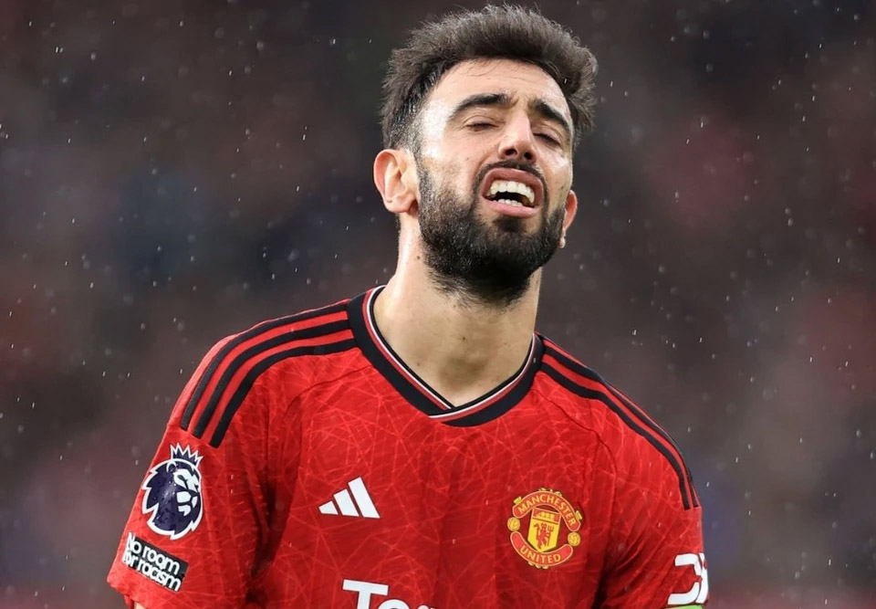 Ban huấn luyện sốc với đề nghị của cầu thủ MU