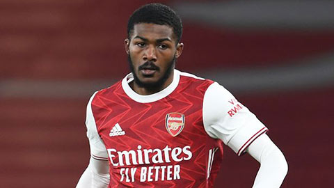 Hậu vệ Arsenal gây tai nạn ô tô nghiêm trọng